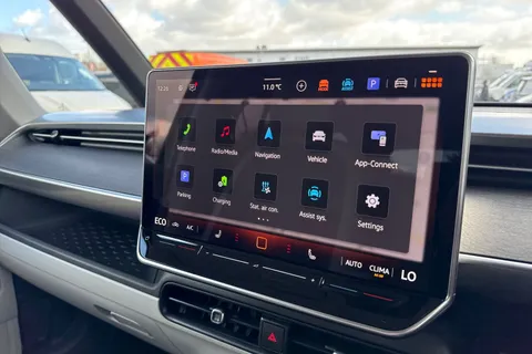 36 of 63 for Volkswagen 210kW Style Pro SWB 79kWh 5dr Auto 5 Seat