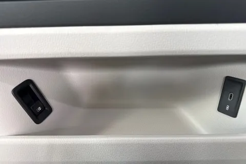 54 of 63 for Volkswagen 210kW Style Pro SWB 79kWh 5dr Auto 5 Seat