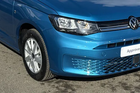 8 of 63 for Volkswagen Caddy Maxi 2.0 TDI 122 Life 5dr DSG 7 Seats