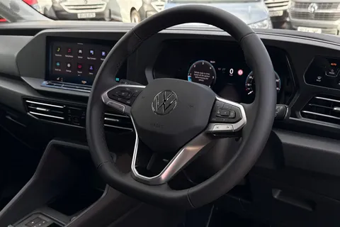 17 of 63 for Volkswagen Caddy Maxi 2.0 TDI 122 Life 5dr DSG 7 Seats