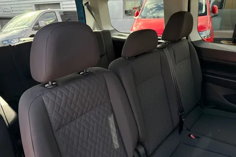 18 of 63 for Volkswagen Caddy Maxi 2.0 TDI 122 Life 5dr DSG 7 Seats