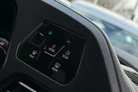 22 of 63 for Volkswagen Caddy Maxi 2.0 TDI 122 Life 5dr DSG 7 Seats