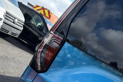 34 of 63 for Volkswagen Caddy Maxi 2.0 TDI 122 Life 5dr DSG 7 Seats