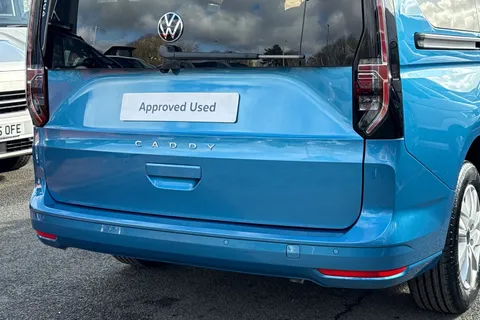 38 of 63 for Volkswagen Caddy Maxi 2.0 TDI 122 Life 5dr DSG 7 Seats