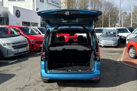 40 of 63 for Volkswagen Caddy Maxi 2.0 TDI 122 Life 5dr DSG 7 Seats