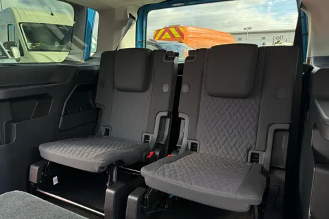 44 of 63 for Volkswagen Caddy Maxi 2.0 TDI 122 Life 5dr DSG 7 Seats