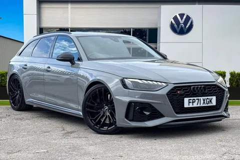1 of 65 for Audi RS 4 Avant 2.9 TFSI V6 Carbon Black Tiptronic quattro Euro 6 (s/s) 5dr