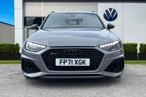 6 of 65 for Audi RS 4 Avant 2.9 TFSI V6 Carbon Black Tiptronic quattro Euro 6 (s/s) 5dr