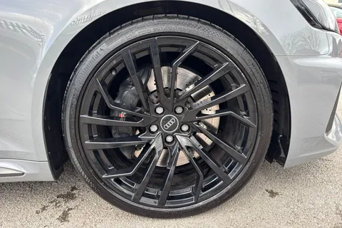 10 of 65 for Audi RS 4 Avant 2.9 TFSI V6 Carbon Black Tiptronic quattro Euro 6 (s/s) 5dr