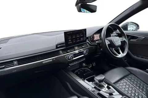 15 of 65 for Audi RS 4 Avant 2.9 TFSI V6 Carbon Black Tiptronic quattro Euro 6 (s/s) 5dr