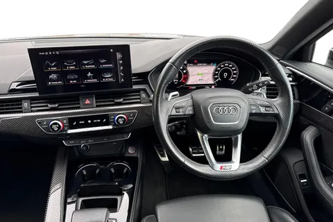 18 of 65 for Audi RS 4 Avant 2.9 TFSI V6 Carbon Black Tiptronic quattro Euro 6 (s/s) 5dr