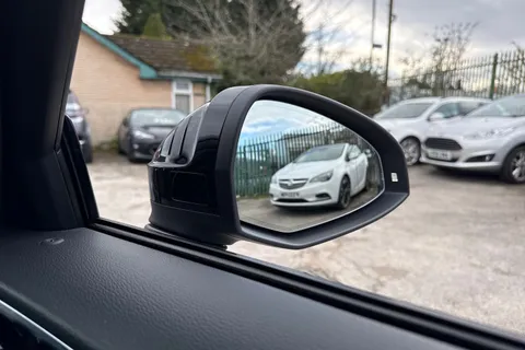 44 of 65 for Audi RS 4 Avant 2.9 TFSI V6 Carbon Black Tiptronic quattro Euro 6 (s/s) 5dr