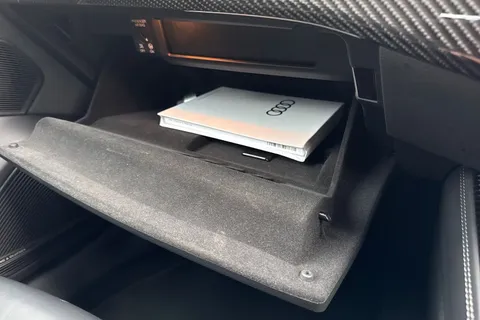 47 of 65 for Audi RS 4 Avant 2.9 TFSI V6 Carbon Black Tiptronic quattro Euro 6 (s/s) 5dr