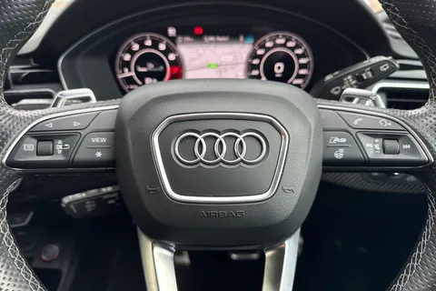 48 of 65 for Audi RS 4 Avant 2.9 TFSI V6 Carbon Black Tiptronic quattro Euro 6 (s/s) 5dr