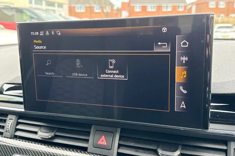 55 of 65 for Audi RS 4 Avant 2.9 TFSI V6 Carbon Black Tiptronic quattro Euro 6 (s/s) 5dr