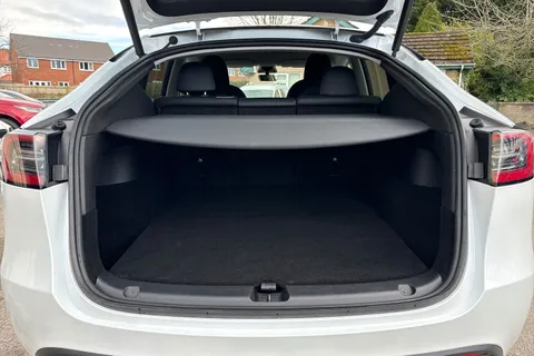 ML23OPM Tesla Model Y (Dual Motor) Long Range Auto 4WDE 5dr Thumbnail #7