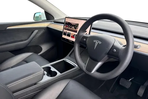 ML23OPM Tesla Model Y (Dual Motor) Long Range Auto 4WDE 5dr Thumbnail #14