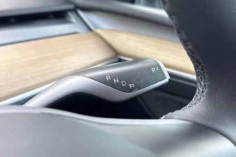 ML23OPM Tesla Model Y (Dual Motor) Long Range Auto 4WDE 5dr Thumbnail #23