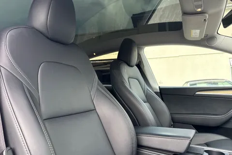 ML23OPM Tesla Model Y (Dual Motor) Long Range Auto 4WDE 5dr Thumbnail #24