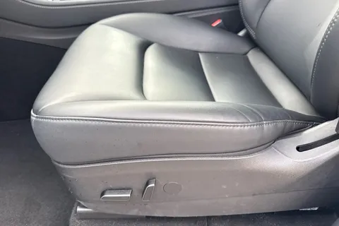 ML23OPM Tesla Model Y (Dual Motor) Long Range Auto 4WDE 5dr Thumbnail #38