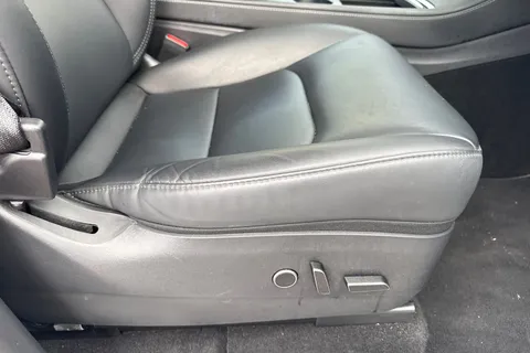 ML23OPM Tesla Model Y (Dual Motor) Long Range Auto 4WDE 5dr Thumbnail #39