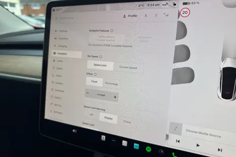 ML23OPM Tesla Model Y (Dual Motor) Long Range Auto 4WDE 5dr Thumbnail #50