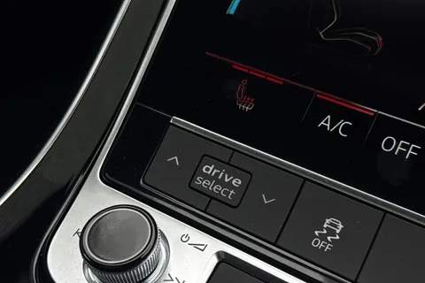 Audi Q7 3.0 TDI V6 Black Edition Tiptronic quattro Euro 6 (s/s) 5dr Thumbnail #54