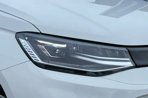 BW25AVV Volkswagen Caddy 2.0 TDI 122PS Commerce Pro Van DSG Thumbnail #27