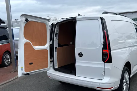 BW25AVV Volkswagen Caddy 2.0 TDI 122PS Commerce Pro Van DSG Thumbnail #38