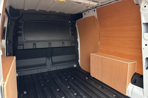 BW25AVV Volkswagen Caddy 2.0 TDI 122PS Commerce Pro Van DSG Thumbnail #43