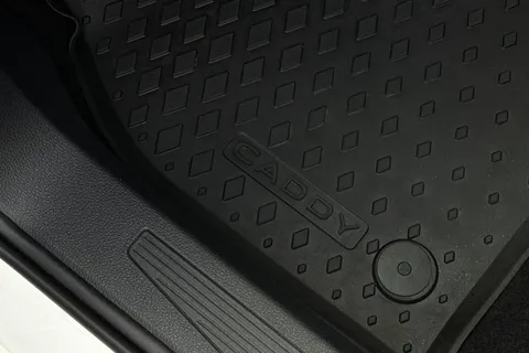 BW25AVV Volkswagen Caddy 2.0 TDI 122PS Commerce Pro Van DSG Thumbnail #52