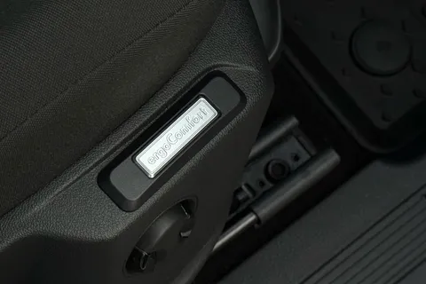 BW25AVV Volkswagen Caddy 2.0 TDI 122PS Commerce Pro Van DSG Thumbnail #54