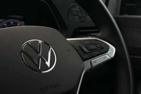 BW25AVV Volkswagen Caddy 2.0 TDI 122PS Commerce Pro Van DSG Thumbnail #60