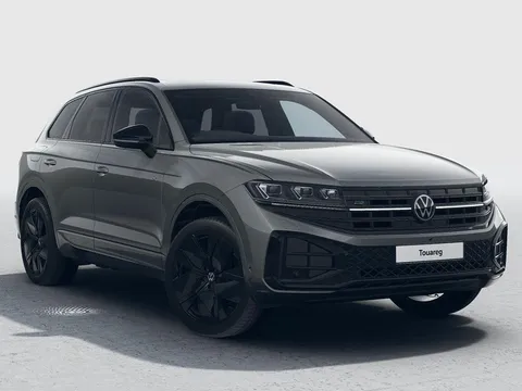  Volkswagen Touareg 3.0 TDI V6 Black Edition Tiptronic 4Motion Euro 6 (s/s) 5dr Thumbnail #1