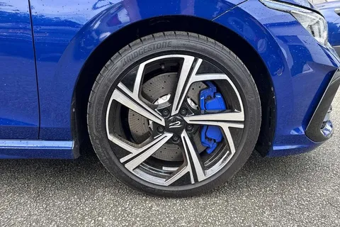 DA25CWX Volkswagen Golf 2.0 TSI 333 R 4Motion 5dr DSG Thumbnail #6