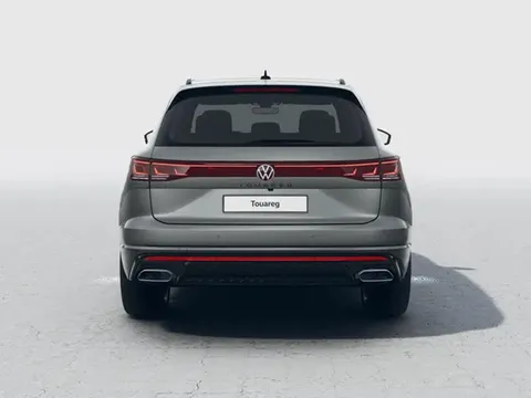  Volkswagen Touareg 3.0 TDI V6 Black Edition Tiptronic 4Motion Euro 6 (s/s) 5dr Thumbnail #4