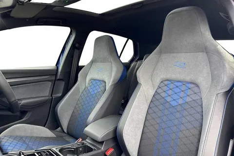 DA25CWX Volkswagen Golf 2.0 TSI 333 R 4Motion 5dr DSG Thumbnail #11