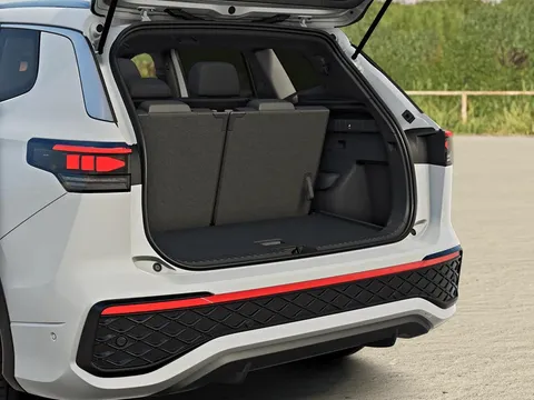  Volkswagen Tayron 2.0 TSI R-Line DSG 4Motion Euro 6 (s/s) 5dr Thumbnail #8