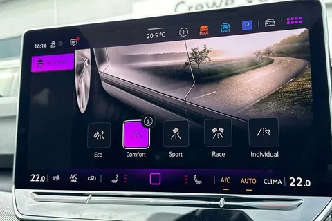 DA25CWX Volkswagen Golf 2.0 TSI 333 R 4Motion 5dr DSG Thumbnail #34