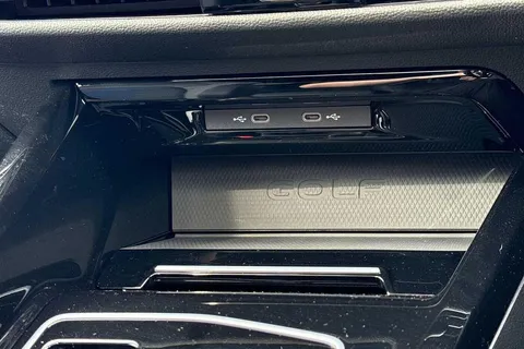 DA25CWX Volkswagen Golf 2.0 TSI 333 R 4Motion 5dr DSG Thumbnail #39