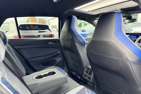 DA25CWX Volkswagen Golf 2.0 TSI 333 R 4Motion 5dr DSG Thumbnail #41