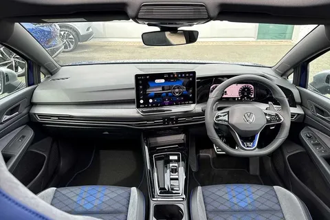 DA25CWX Volkswagen Golf 2.0 TSI 333 R 4Motion 5dr DSG Thumbnail #43