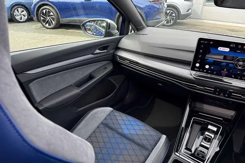 DA25CWX Volkswagen Golf 2.0 TSI 333 R 4Motion 5dr DSG Thumbnail #44