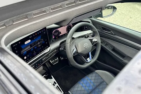 DA25CWX Volkswagen Golf 2.0 TSI 333 R 4Motion 5dr DSG Thumbnail #46