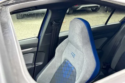 DA25CWX Volkswagen Golf 2.0 TSI 333 R 4Motion 5dr DSG Thumbnail #47