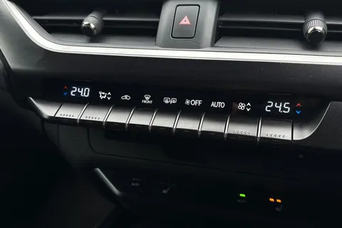 BF22NKK Lexus Ux 250h 2.0 5dr CVT [without Nav] Thumbnail #20