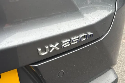 BF22NKK Lexus Ux 250h 2.0 5dr CVT [without Nav] Thumbnail #27