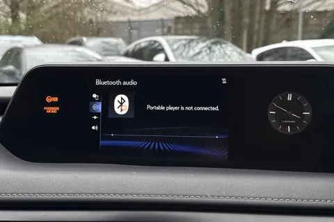 BF22NKK Lexus Ux 250h 2.0 5dr CVT [without Nav] Thumbnail #31