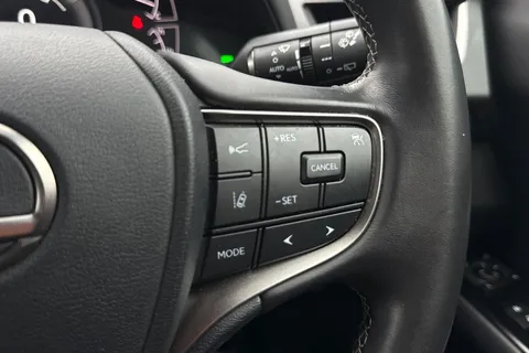 BF22NKK Lexus Ux 250h 2.0 5dr CVT [without Nav] Thumbnail #37