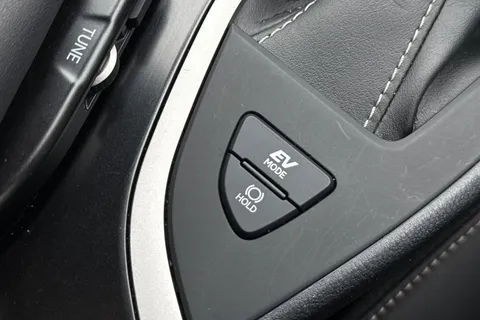 BF22NKK Lexus Ux 250h 2.0 5dr CVT [without Nav] Thumbnail #39